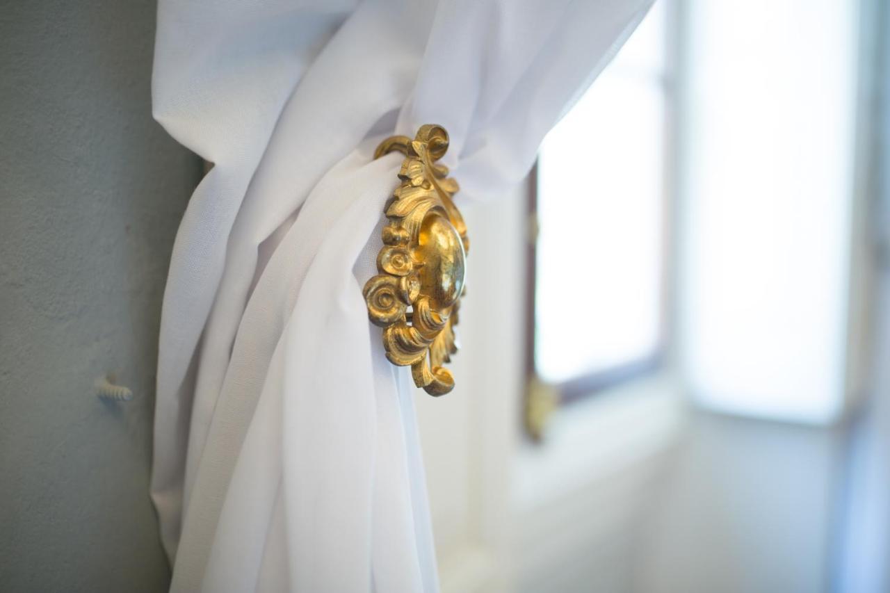 Palazzo D'Oltrarno - Residenza D'Epoca Bed & Breakfast ฟลอเรนซ์ ภายนอก รูปภาพ