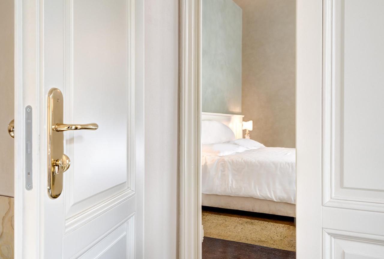 Palazzo D'Oltrarno - Residenza D'Epoca Bed & Breakfast ฟลอเรนซ์ ภายนอก รูปภาพ