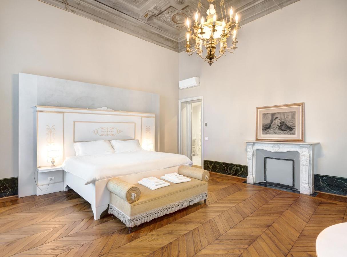 Palazzo D'Oltrarno - Residenza D'Epoca Bed & Breakfast ฟลอเรนซ์ ภายนอก รูปภาพ