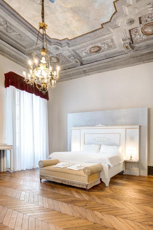 Palazzo D'Oltrarno - Residenza D'Epoca Bed & Breakfast ฟลอเรนซ์ ภายนอก รูปภาพ